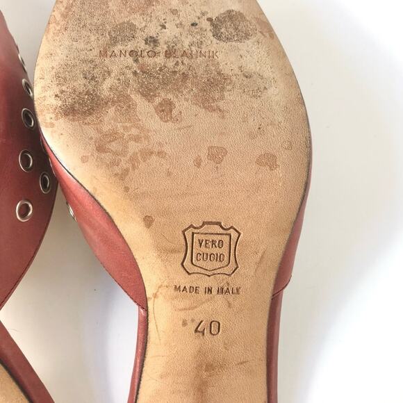 Manolo Blahnik Retro Vintage Brown Leather Grommet Slip On Mules Sandals 40 - Picture 8 of 9